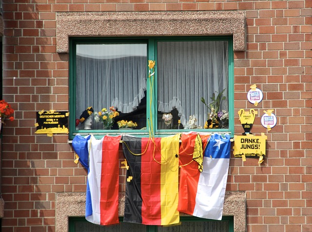 更象征着他 更象征着他